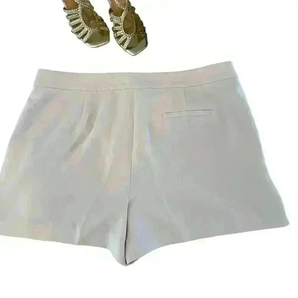 TRINA TURK VALERA Fully Lined Dress Shorts in Blush Pink Size 16 - Picture 5 of 10